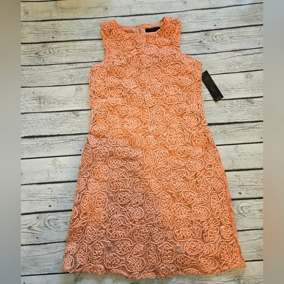 Love for Humanity Peach Colored Lace Cocktail Dress Size Small NWT - Picture 2 of 9